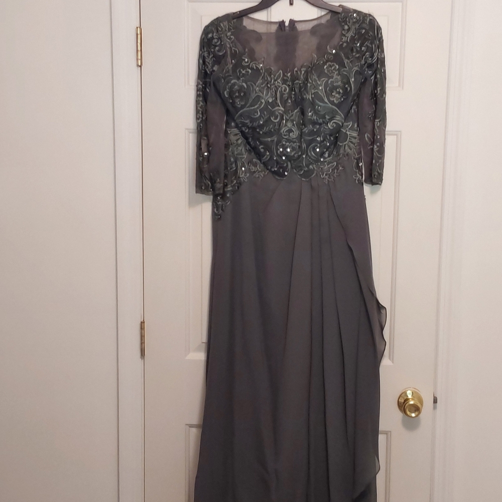 JJ's House formal dress